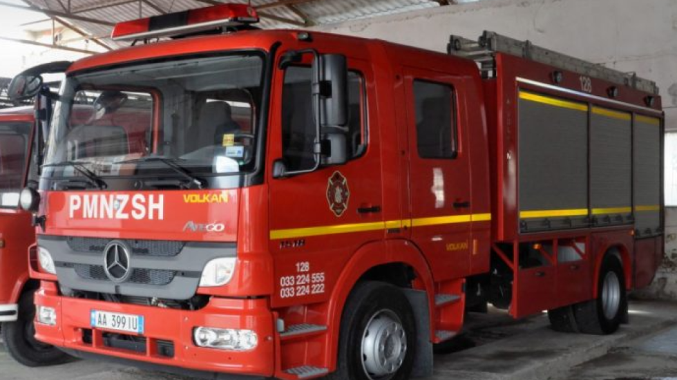 Jetonte vetëm, zjarri djeg shtëpinë në Korçë, humb jetën e moshuara