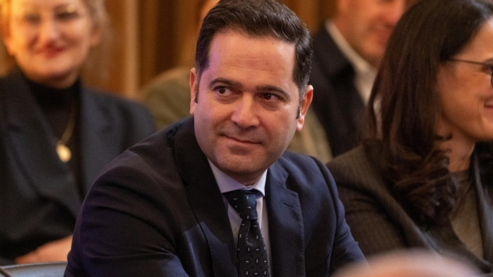 Çmimi i karburanteve/ Bizneset paralajmërojnë rritje çmimesh, ministri Malaj: Ndihmë për shtresat në nevojë