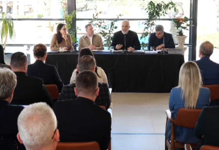 Rama u vendos target kryebashkiakëve: 1 mijë invetime në ‘Paketën e Maleve’ ose nuk rikandidoni