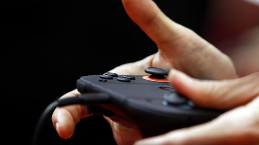 Babai i mori videolojën, 11 vjeçari e vret me armë