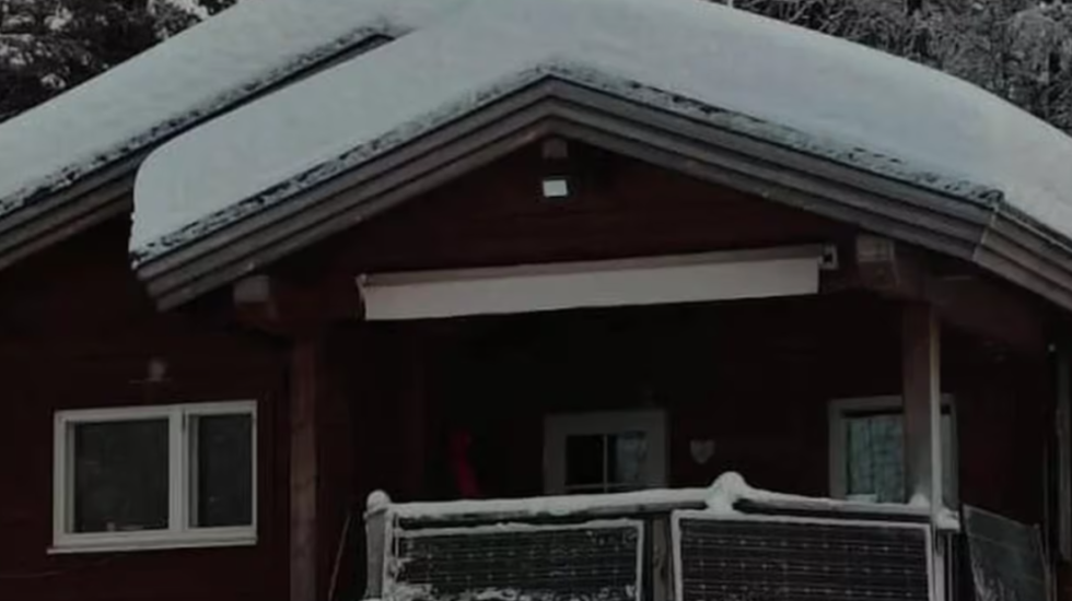 Çifti që jeton në -43 gradë celsius pa energji elektrike