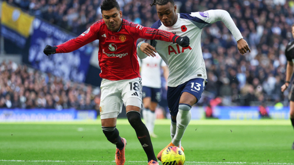 “Kishte mbetur vetëm një varëse rrobash e një shishe uji!” Futbollistit italian i vjedhin makinën në Angli