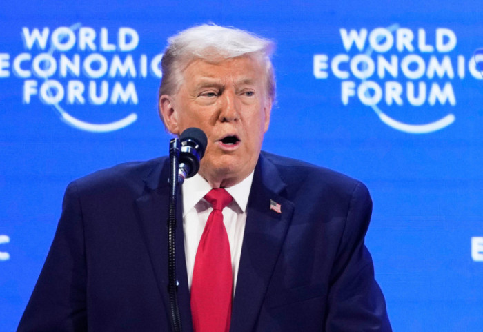 Trump përjashton pushtimin, kërkon negociata për blerjen e Groenlandës: Do ndërtojmë aty ‘Kupolën e Artë’!