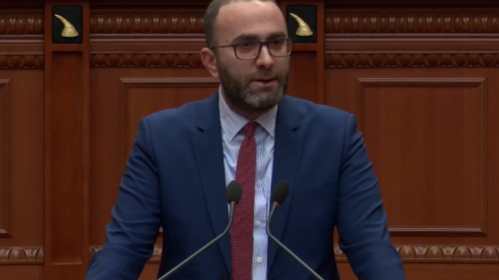 “Nuk e kuptojmë urgjencën”, Bardhi: Kundër procedurës së përshpejtuar për Bordin e Paqes