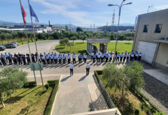 Drogë në burgun e Elbasanit, një polic mes tre të arrestuarve