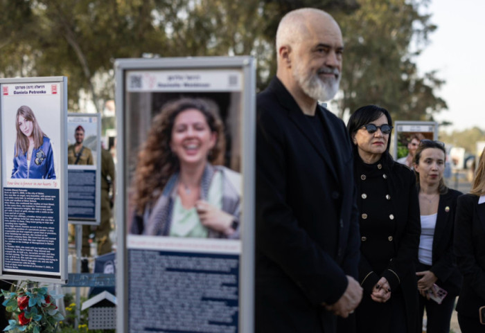 "Një vend që kumbon fjalë", Rama në Izrael. Vizita e parë në Nova Site