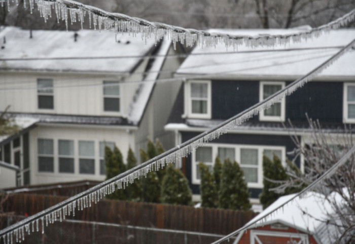 SHBA në pushtetin e të ftohtit, viktima dhe miliona njerëz pa energji elektrike