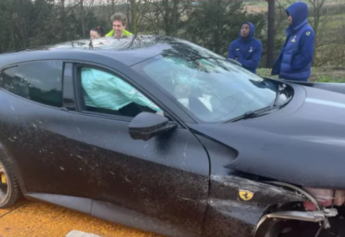 Dy lojtarët e Tottenham përfshihen në aksident, shpëtojnë për mrekulli