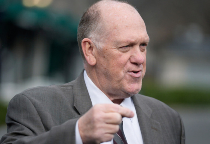 "Cari i kufirit", kush është Tom Homan i vendosur në Minneapolis? Telefonata që e nxorri nga pensioni