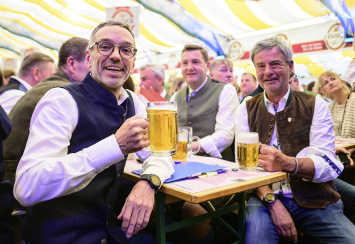 As Gjermania, as Anglia! Do habiteni me vendin që pi më shumë birrë në botë