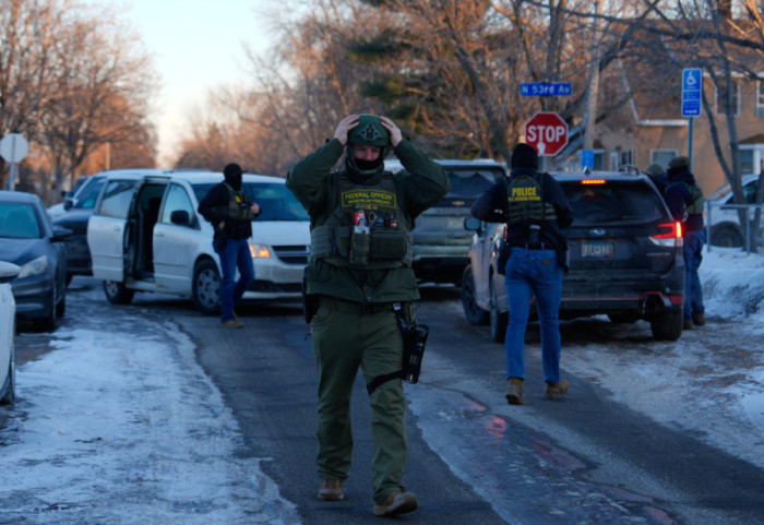 Vrasja e Alex Pretti në Minneapolis, pezullohen dy agjentë të ICE-së