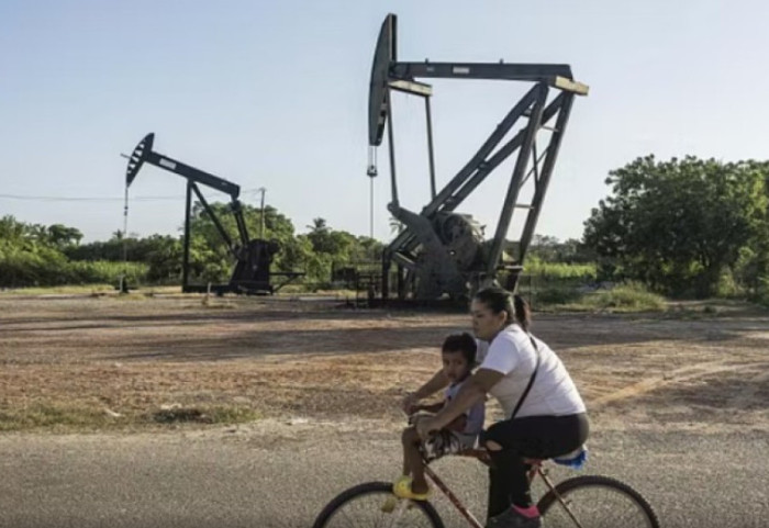 Ndryshim historik në Venezuelë, sektori i naftës hapet për privatët