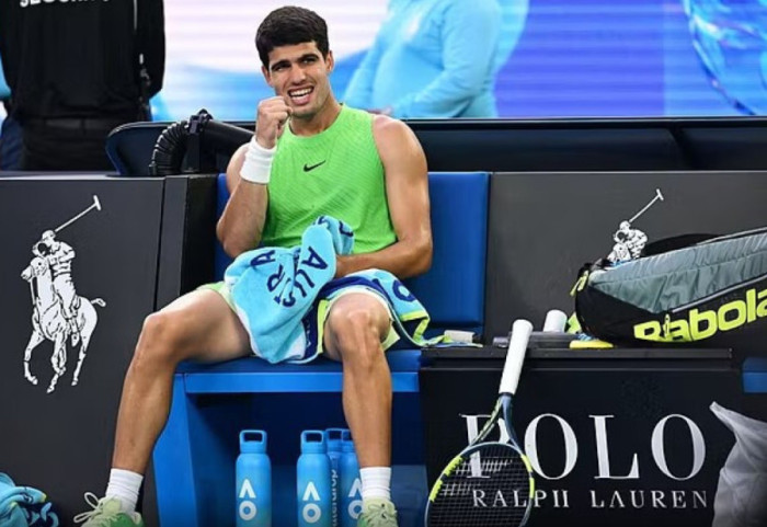 Tension në “Australian Open”, Zverev acarohet me Alcaraz që kërkoi mjekun në fushë