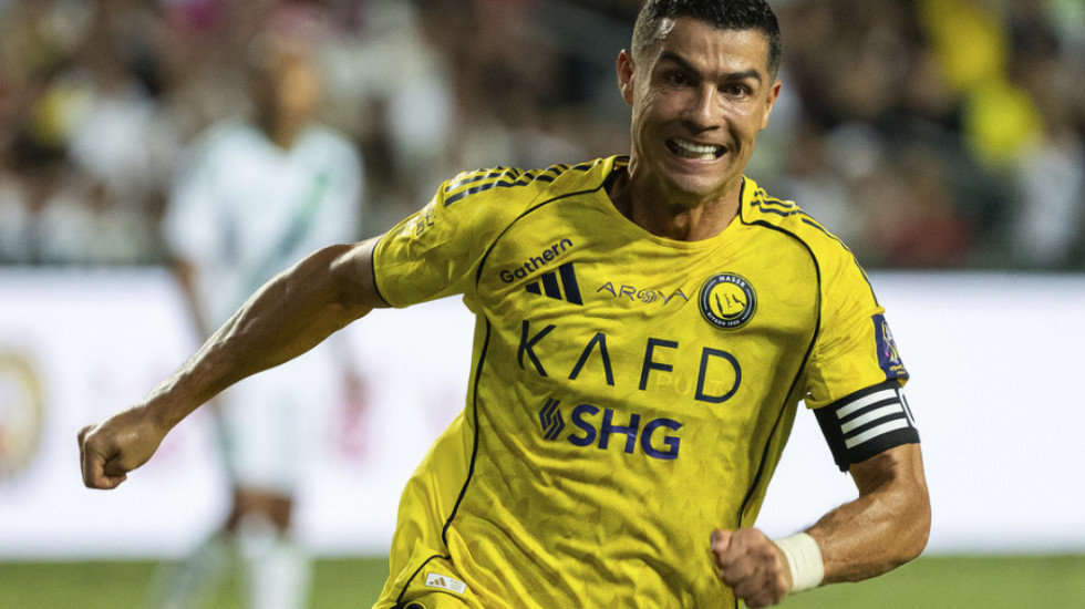 Tronditet Arabia, Cristiano Ronaldo 'hyn në grevë', refuzon të luajë me Al Nassr