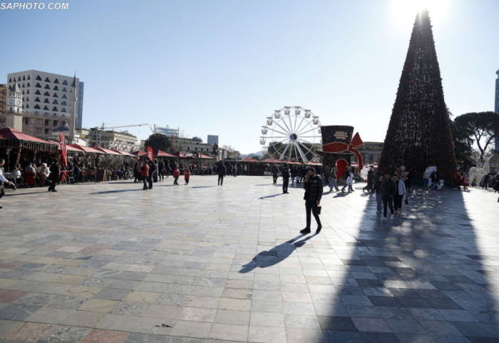 Të huajt që jetojnë dhe punojnë në Shqipëri, kush janë vendet që dominojnë