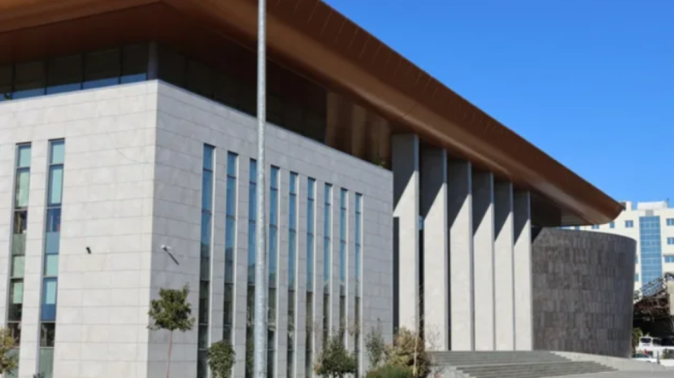 Duan rritje page, Shoqata e Gjyqtarëve:  Po përballemi me përbaltje kryeministrore