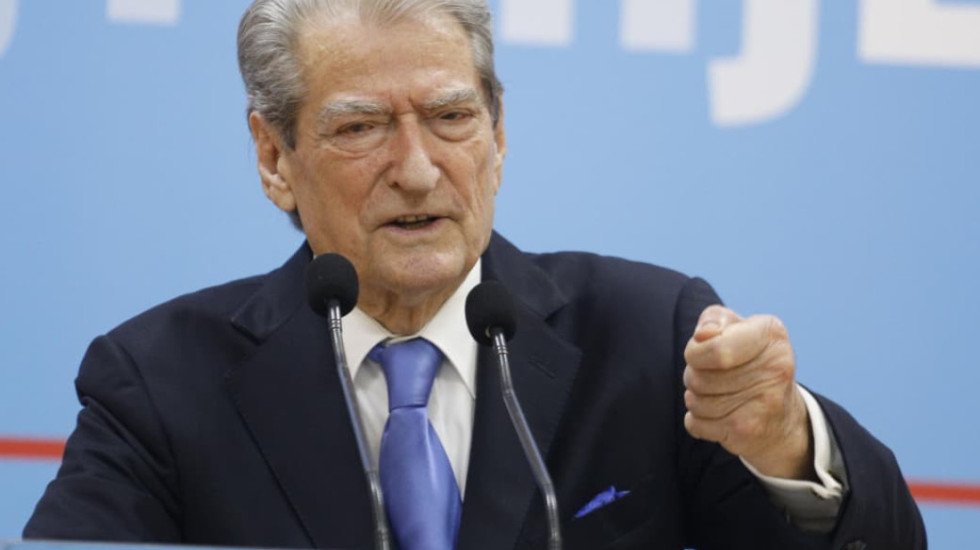 PD “ngulet” në shesh? Berisha zbulon strategjinë e protestës së 10 shkurtit