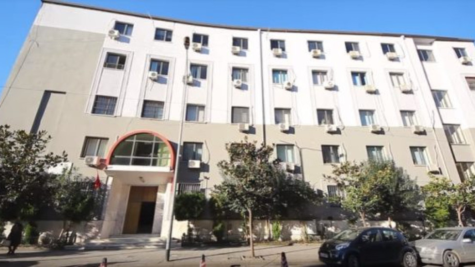 Mbetjet toksike të Kurum, prokuroria e Durrësit: Rrezik për shëndetin dhe mjedisin