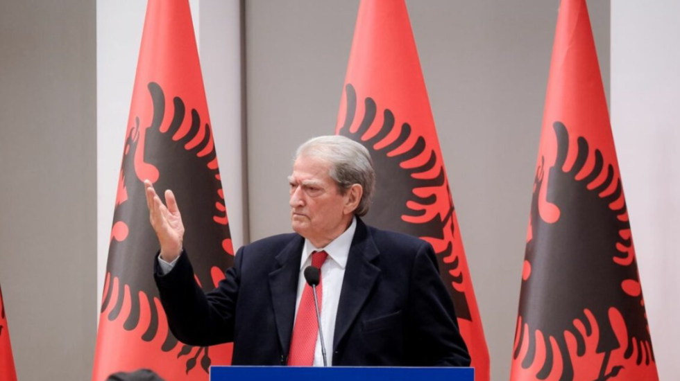 Berisha me akuza të rënda: Komandot e policisë bën vrasjen në Rinas!