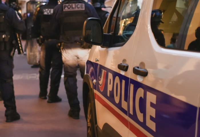 30 orë peng, rrëmbehet gjyqtarja dhe nëna e saj, 5 të arrestuar në Francë