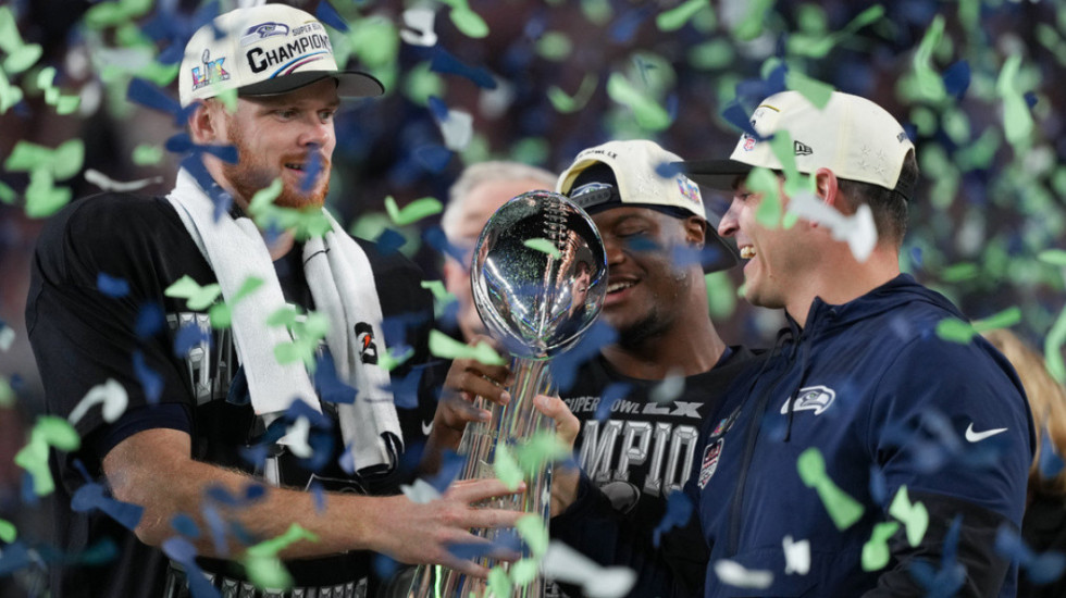 Seattle Seahawks shpallen kampionë të Super Bowl