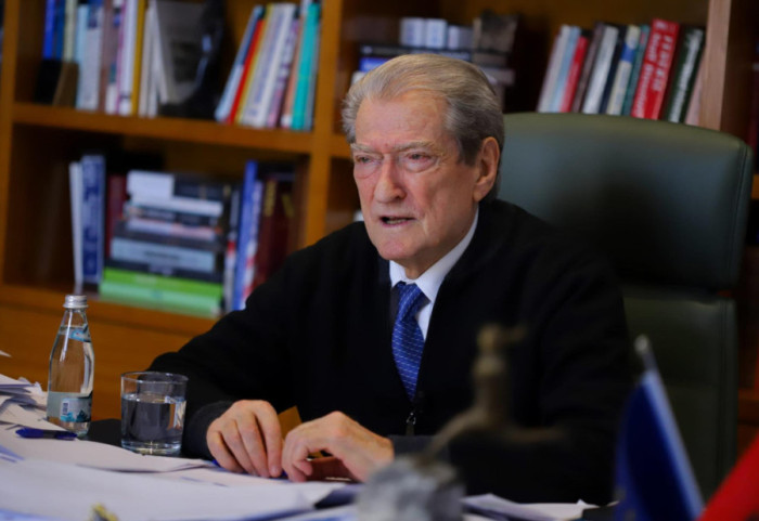 “Kërcënoi Prokurorinë dhe Gjykatën”, Berisha akuza Ramës: Integrimin e jep, por jo Ballukun