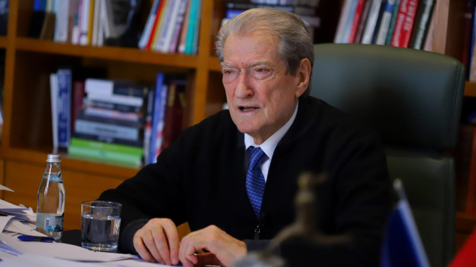 “Kërcënoi Prokurorinë dhe Gjykatën”, Berisha akuza Ramës: Integrimin e jep, por jo Ballukun