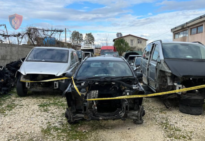 Çmontohen 68 makina pa dokumentacion, arrestohet një person, një tjetër në kërkim
