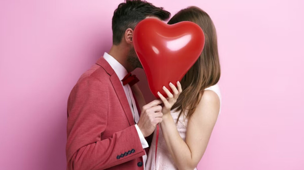 Shën Valentini, historia e vërtetë pas festës së të dashuruarve