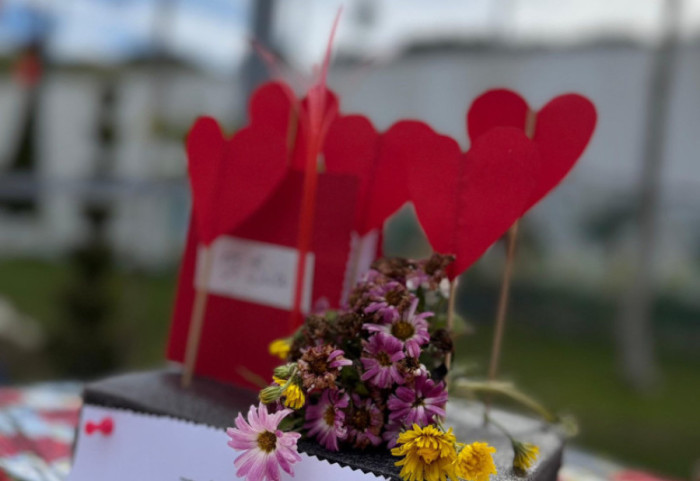 FOTO- Shën Valentin pas hekurave, të paraburgosurit në Berat në festë simbolike