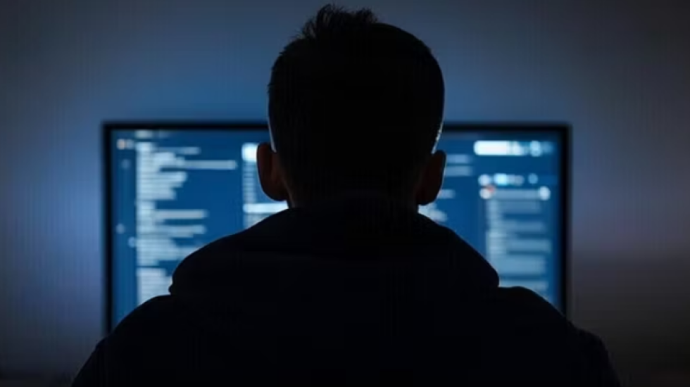 Angli, inteligjenca artificiale do të parashikojë nëse fëmijët kanë prirje të bëhen kriminelë