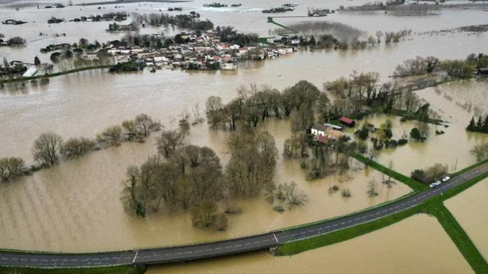 Rekord që nga viti 1959, Franca nën ujë pas 35 ditësh reshje të pandërprera