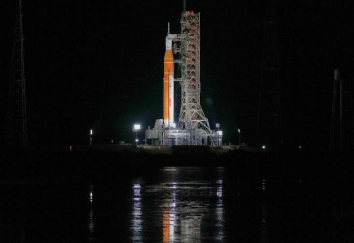 NASA: Në mars do të dërgojmë njerëz në Hënë