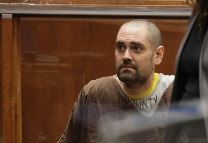 Vrasja e regjisorit të famshëm dhe gruas së tij, djali mohon të ketë gisht