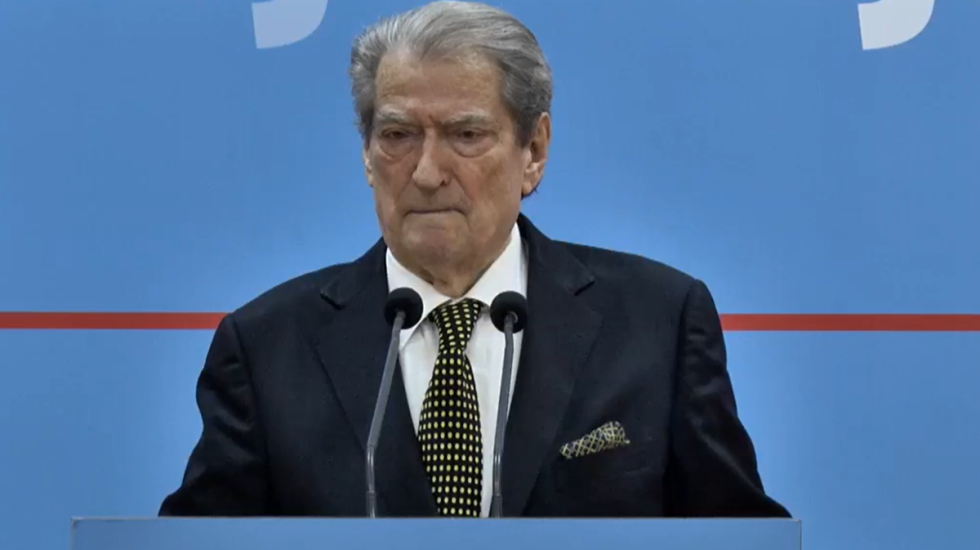 Berisha i reagon kryeministrit, bën thirrje për pjesëmarrje në protestë: Rama në rreth të kuq