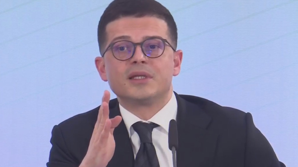 Dëmtimi i Librazhd- Pogradec, Vengu: Po investojmë në prita lumore. Çako: Do bëjmë aks të ri