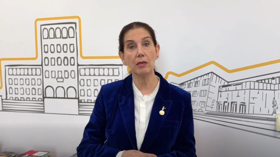 Shkarkohet nga detyra mësuesja që dhunonte nxënësit në Kamëz, policia nis procedurën