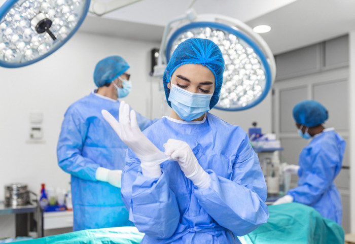 Vdekja tragjike e 2-vjeçarit, sherr në sallën e operacionit dhe misteri i akullit të thatë