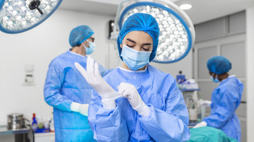 Vdekja tragjike e 2-vjeçarit, sherr në sallën e operacionit dhe misteri i akullit të thatë