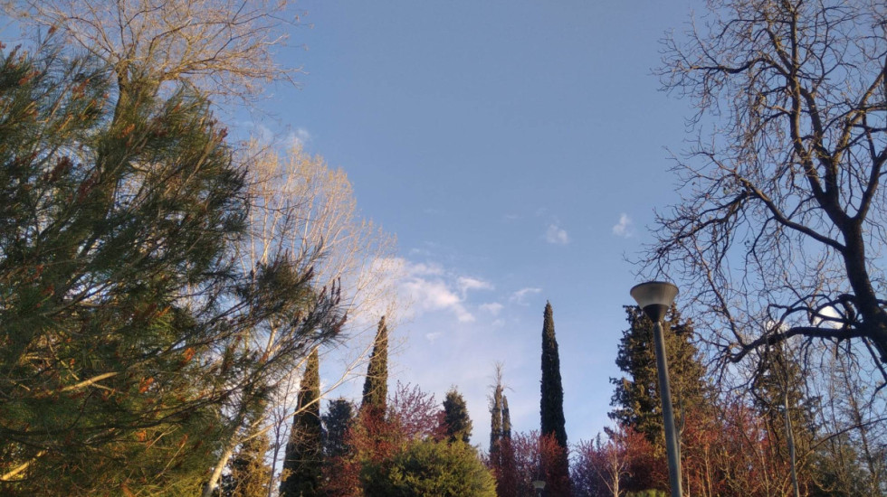 Moti në Shqipëri, fundjava nis me diell dhe temperatura pranverore