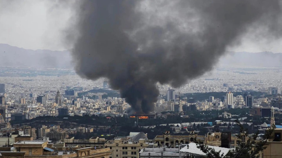 SHBA mbyll 2 ambasada, zvogëlon praninë në vendet e tjera të rajonit