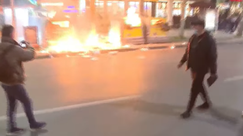 “Po grinden me koshat”, Koçiu për protestën: Të shkosh me molotov drejt policisë, provokim