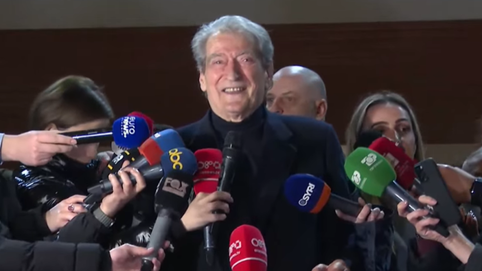 “Rama do ketë fatin e Lubisë”, Berisha: Sulmi ndaj vilës së Enverit, u provokua nga agjentët e policisë