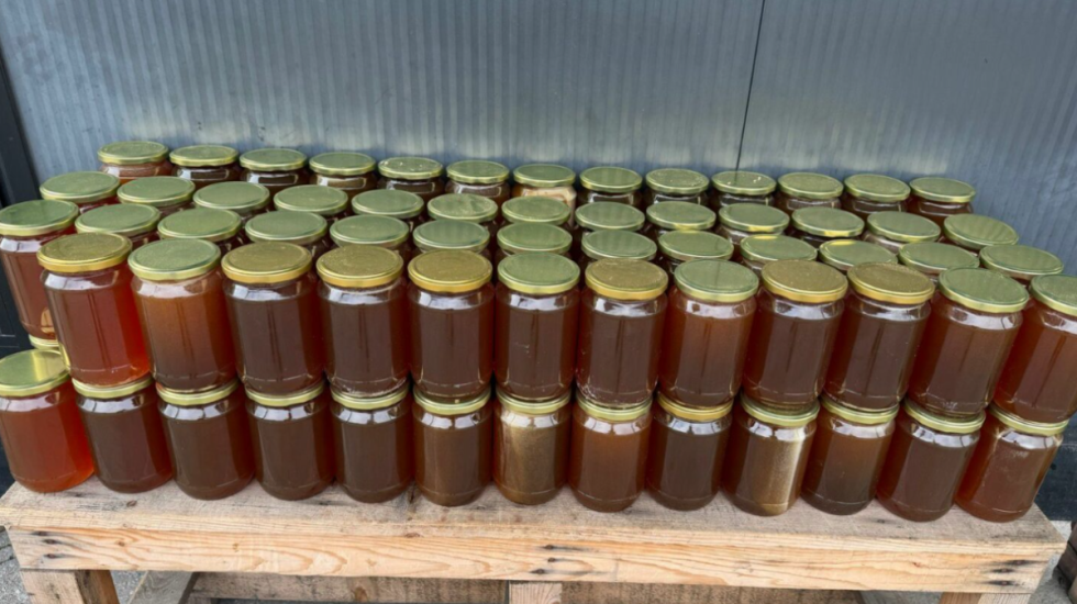 Vinte nga Greqia, bllokohet rreth 1 ton mjaltë në Kapshticë