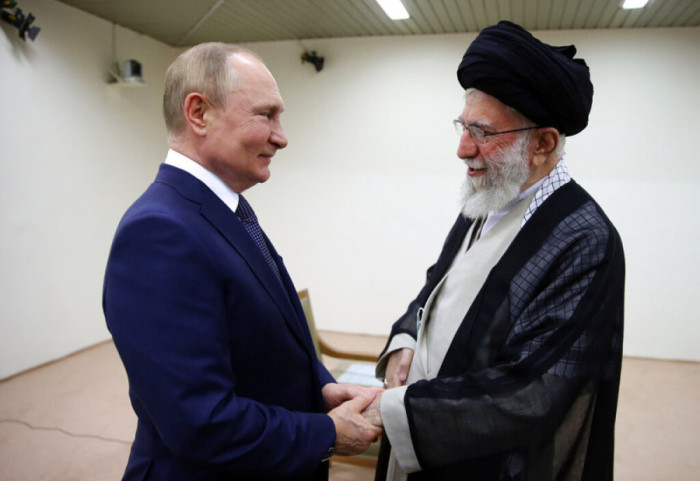 Putin reagon për eliminimin e Khamenei-t: Vrasje cinike, u shkel morali njerëzor dhe e drejta ndërkombëtare