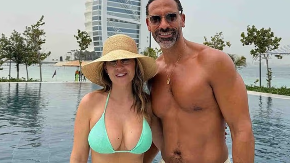Raketa e avionë luftarakë mbi kokë, Rio Ferdinand tmerrin në Dubai