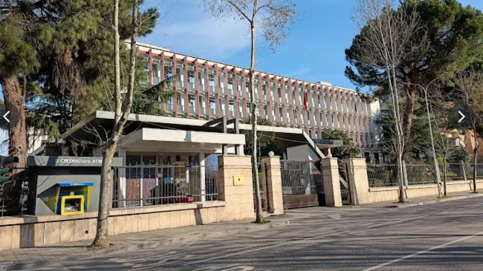 Lufta në Lindjen e Mesme, MEPJ apel qytetarëve shqiptarë: Shqyrtoni me përparësi largimin