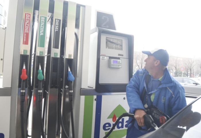 Nafta mbi 200 lekë/litër, Konfindustria i kërkon qeverisë paketë anti-krizë: Ulni taksat urgjent!