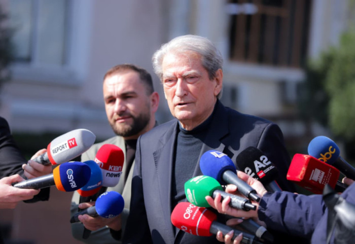 Berisha: Dënoj sulmet iraniane ndaj fqinjëve, Azerbajxhani të çlirojë azerët