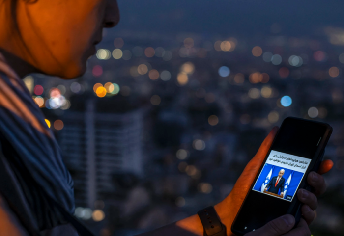 Në luftë dhe pa internet, iranianët po gjejnë mënyra alternative për t’u informuar